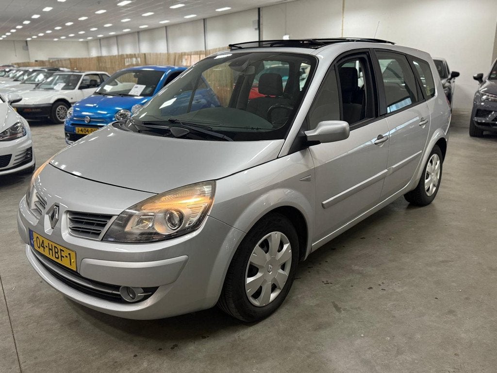 Renault Grand Scénic 2.0-16V Business Line / AUTOMAAT / NAV, Auto's, Renault, 1998 cc, 135 pk, Gebruikt, 4 cilinders