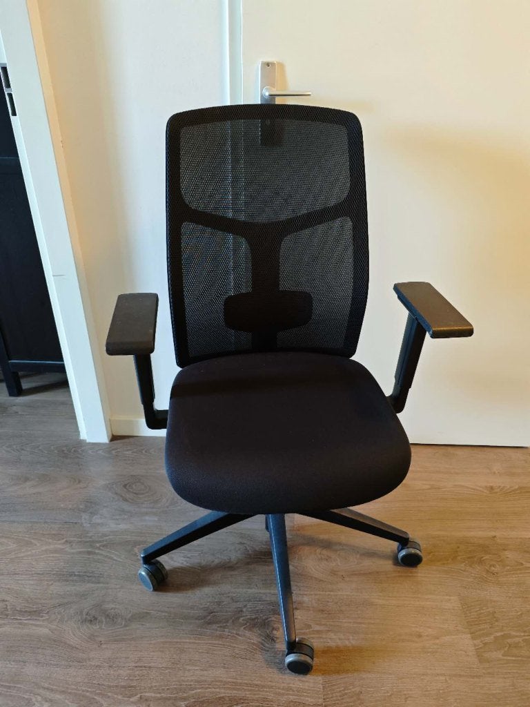 Ergonomische bureaustoel, Ophalen, Gebruikt, Zwart