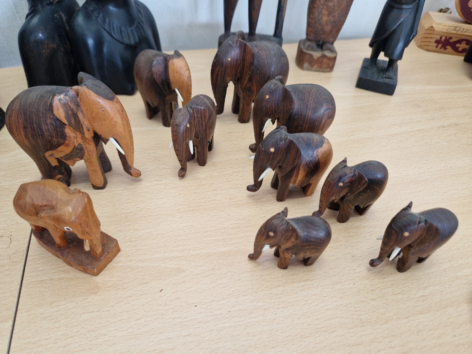 Verzameling houten olifantjes - Afrikaanse decoratie, Ophalen of Verzenden, Gebruikt, Dier