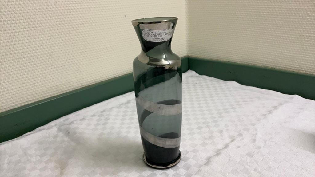 Enesco japan, jaren 70, vaas metallic stripe, Overige kleuren, Ophalen of Verzenden, Minder dan 50 cm, Glas