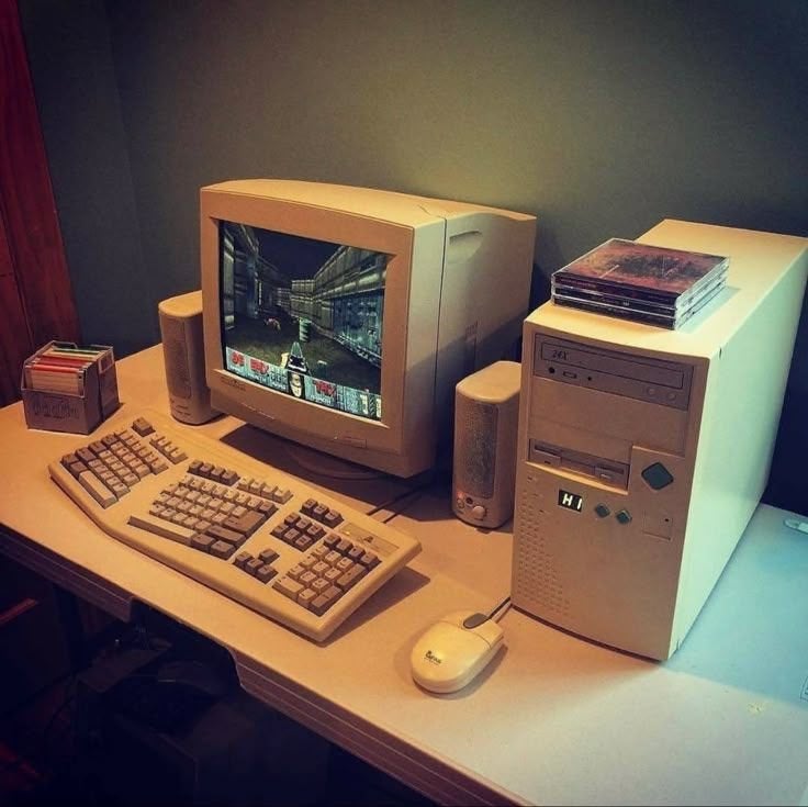 gezocht:vintage computer (niet apple)met of zonder crt, Computers en Software, Vintage Computers, Ophalen, Vintage computer