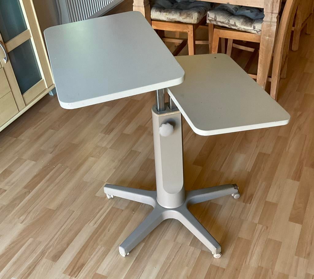 Industrieel Vintage Verstelbaar Verrijdbaar Plateau Tafel, Ophalen, Overige materialen, Minder dan 55 cm, Gebruikt