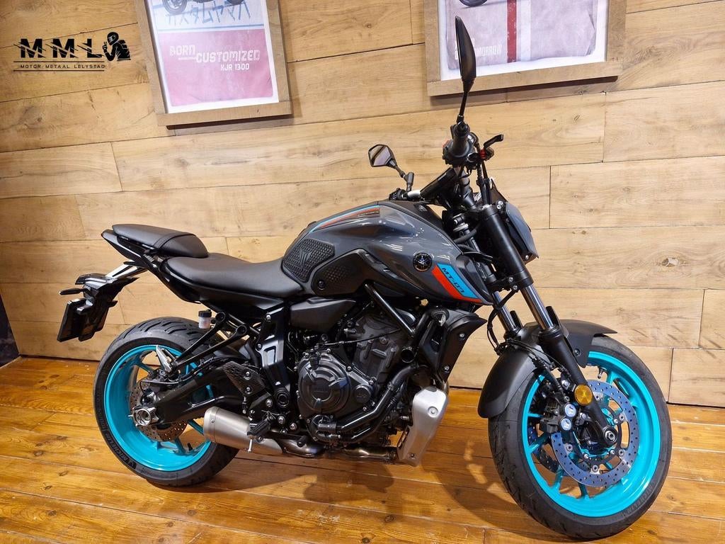 YAMAHA MTN690-U (bj 2022), 2 cilinders, Motorrijbewijs A, Bedrijf, Onbekend