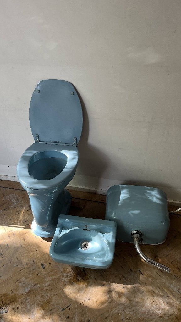 Vintage, retro blauw sanitair Toilet set, Doe-het-zelf en Verbouw, Sanitair, Ophalen, Gebruikt, Steen, Toilet