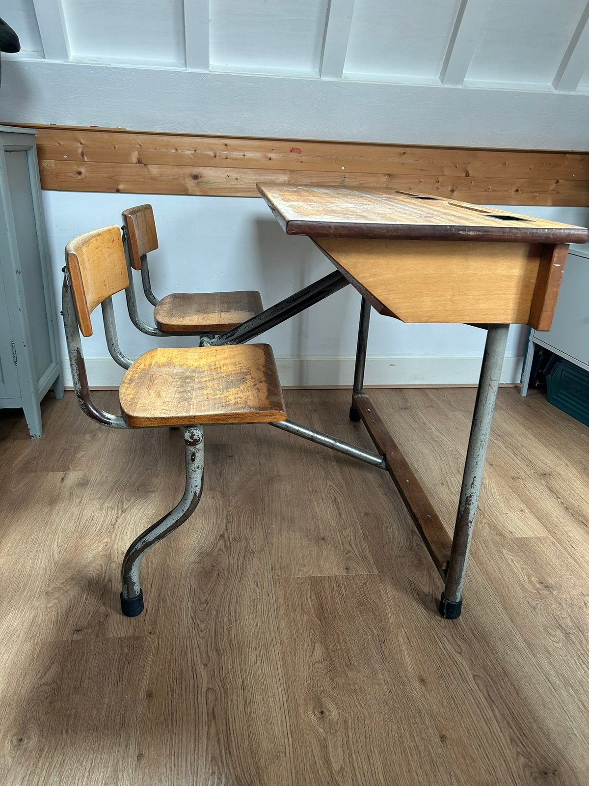 Schoolbankje bureautje lessenaar vintage kinderbureau, Huis en Inrichting, Ophalen, Opbergruimte, Gebruikt, Hout