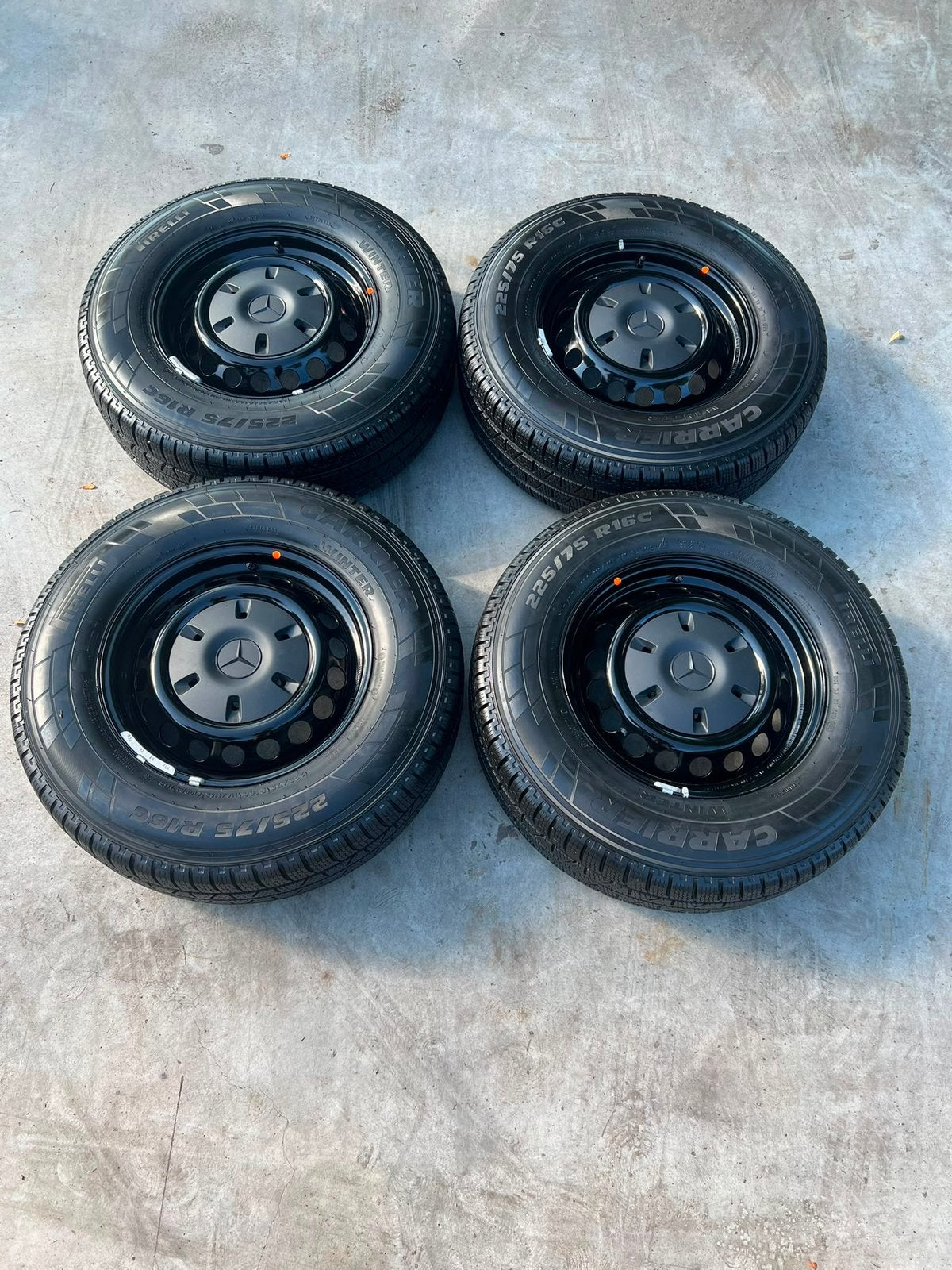 Originele Mercedes Sprinter Winterset 225 75 R16 C Pirelli