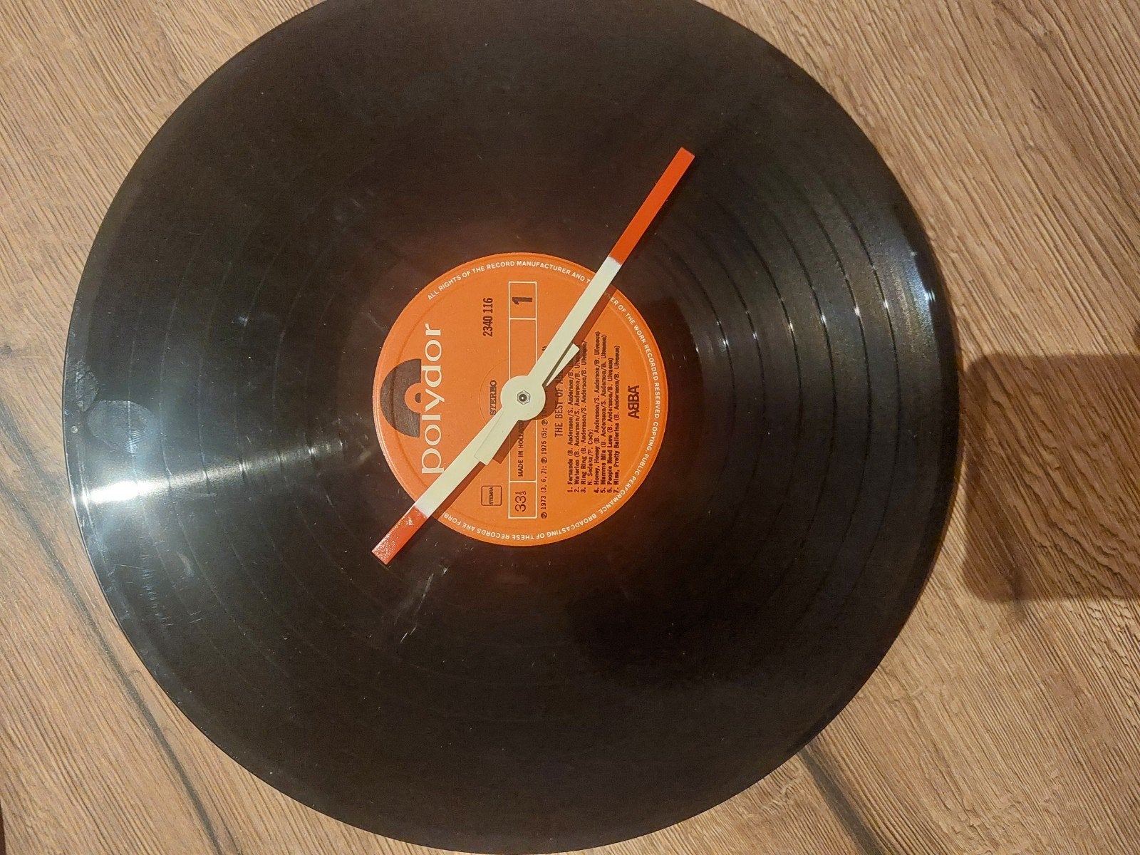 ABBA wandklok van vinylplaat - ABBA Polydor, Huis en Inrichting, Stil uurwerk, Analoog, Ophalen of Verzenden, Retro