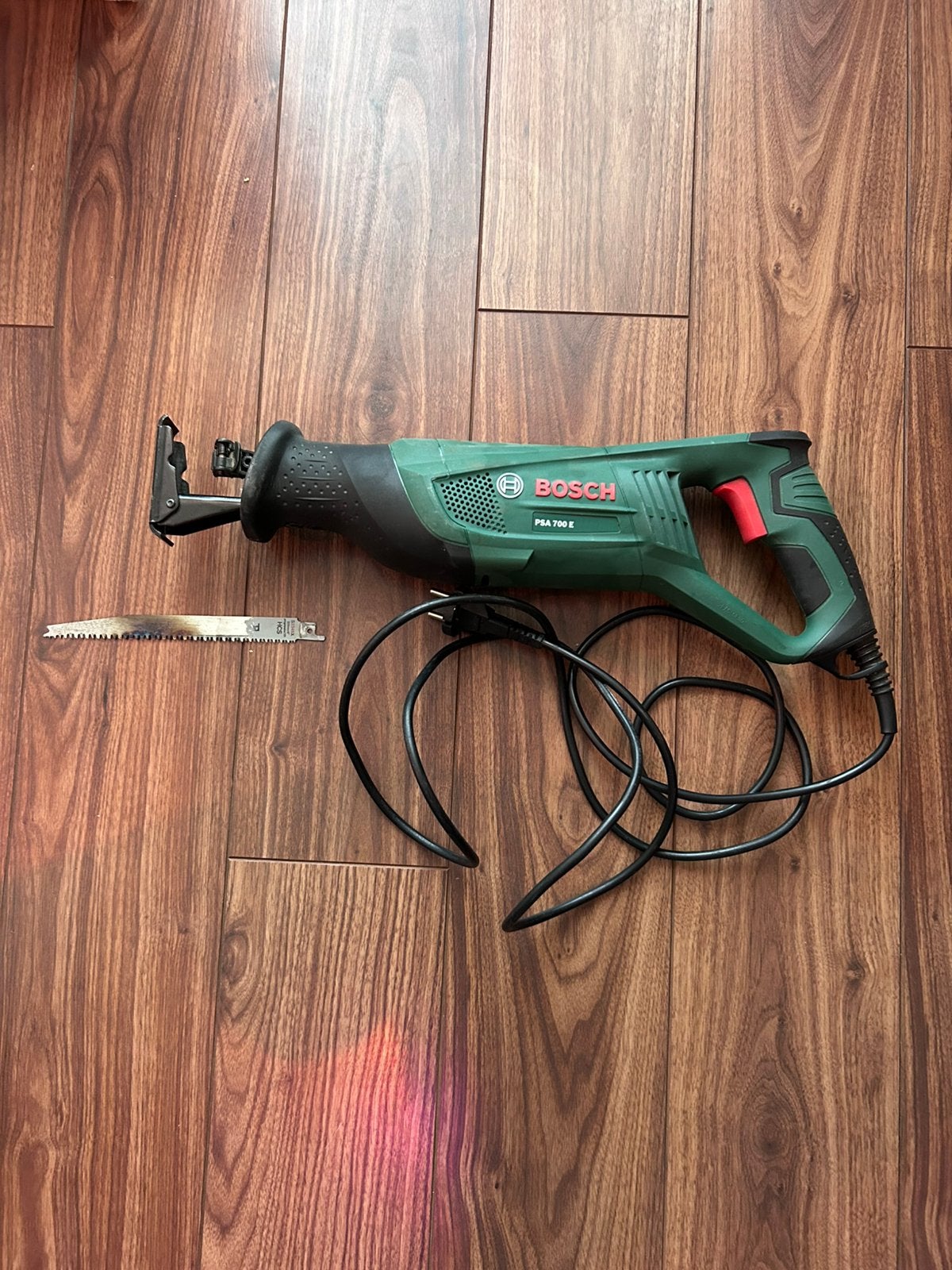 Bosch PSA 700 E reciprozaag, Doe-het-zelf en Verbouw, Gereedschap | Zaagmachines, Gebruikt, 600 tot 1200 watt, Ophalen of Verzenden