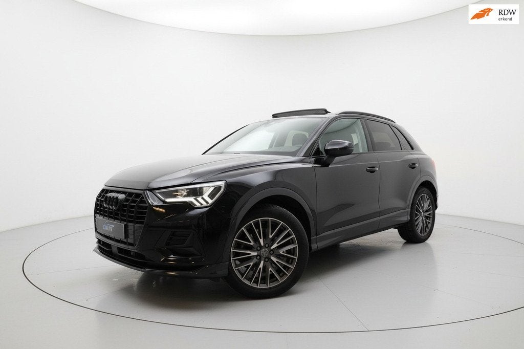 Audi Q3 35 TFSI VIRTUAL MATRIX LEER ACC TREKHAAK CAMERA, Auto's, Audi, Zwart, 4 cilinders, 150 pk, Automatische klimaatregeling