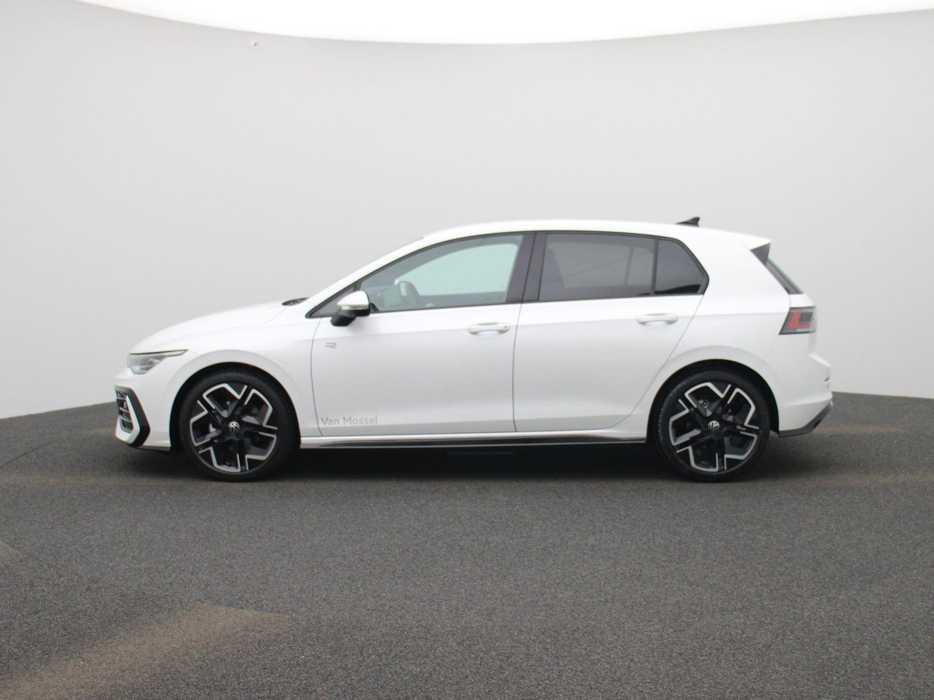 Volkswagen Golf 1.5 eTSI R-Line Edition | Automaat | Navigat, Auto's, Volkswagen, 12 maanden, Stof, 1498 cc, 116 pk