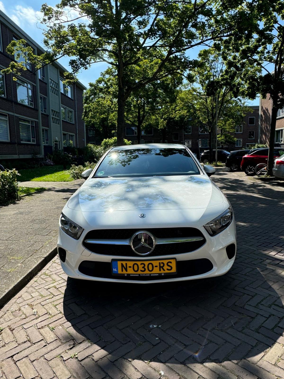 Mercedes A200 - 163pk - 2020, Auto's, Automaat, Zwart, Leder en Stof, Wit