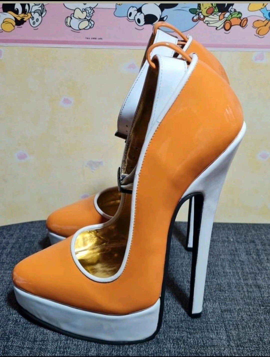 Nieuwe Oranje Wonderheels Drag Queen Schoenen Maat 43, Nieuw, Oranje, Ophalen of Verzenden, Schoenen met hoge hakken