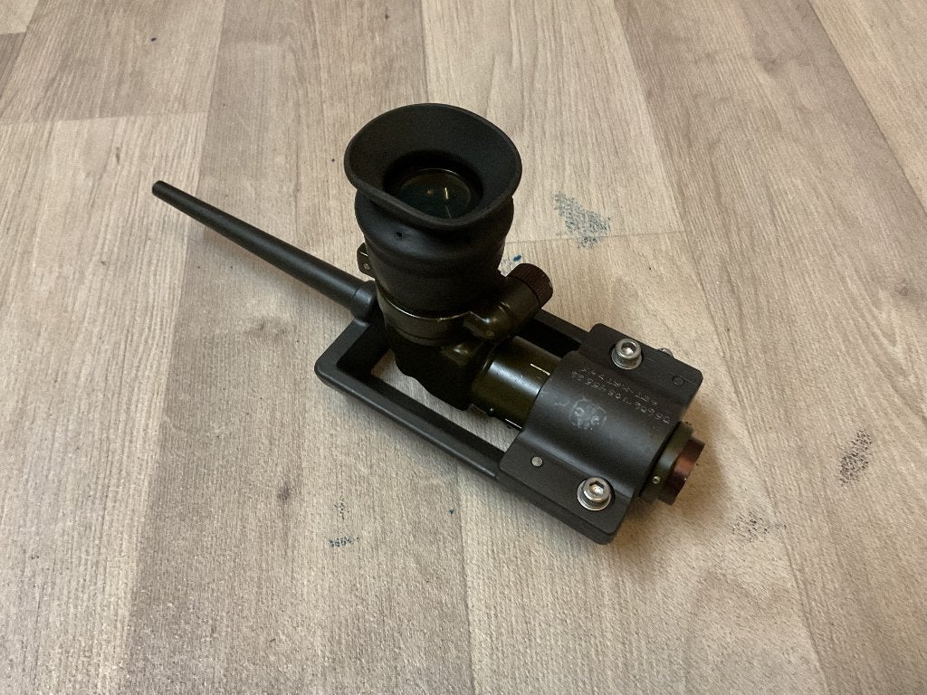 Telescope elbow M109 artillerie optiek scope artillery gun, Ophalen of Verzenden, Landmacht, Nederland, Overige typen