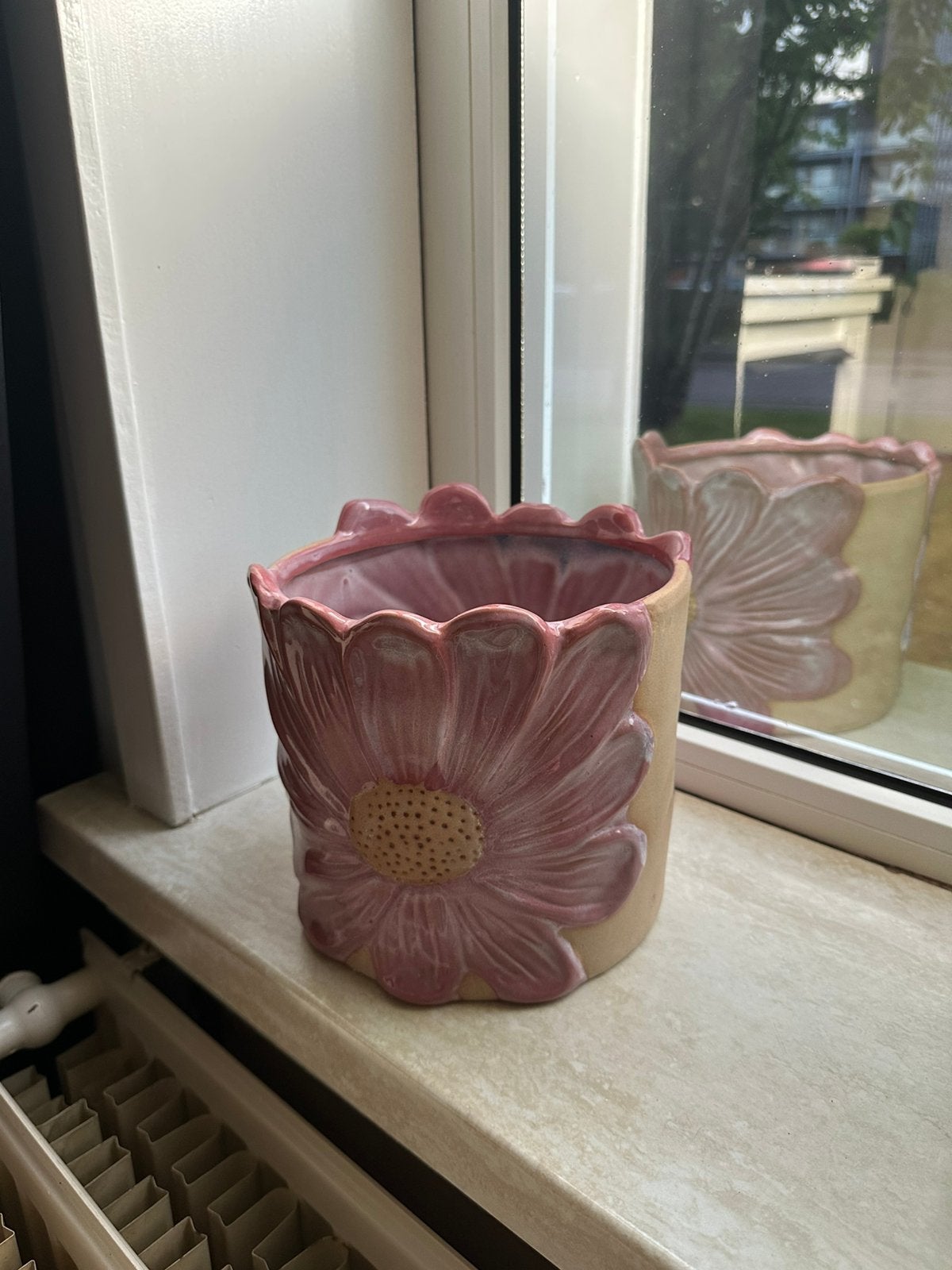 Bloempot, Huis en Inrichting, Woonaccessoires | Vazen, Overige kleuren, Aardewerk of Porselein, Ophalen of Verzenden, Zo goed als nieuw