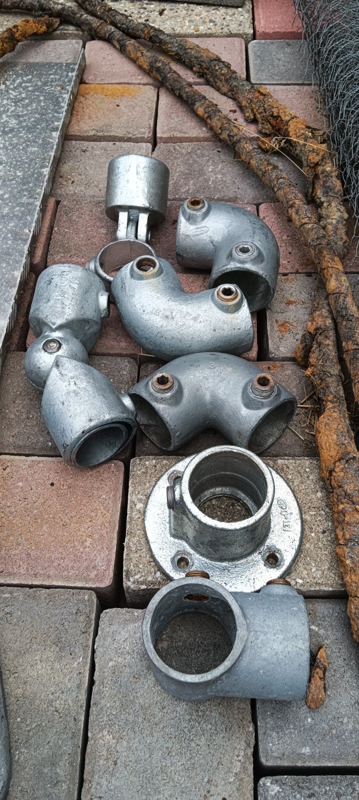 Steigerbuis koppel stukken, Ophalen