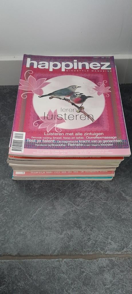 Stapel Happinez tijdschriften, Boeken, Tijdschriften en Kranten, Ophalen of Verzenden, Gelezen