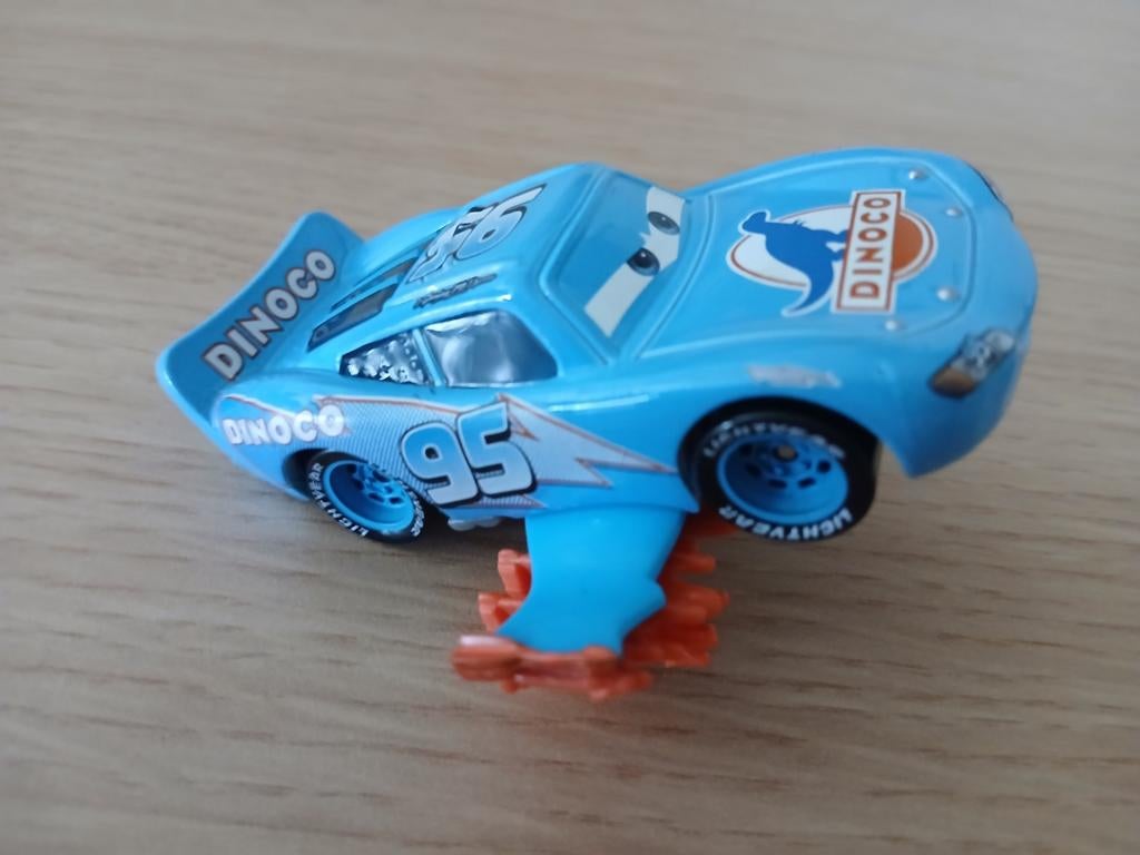 Disney Cars , "Storm" McQueen Dinoco, Ophalen of Verzenden, Zo goed als nieuw