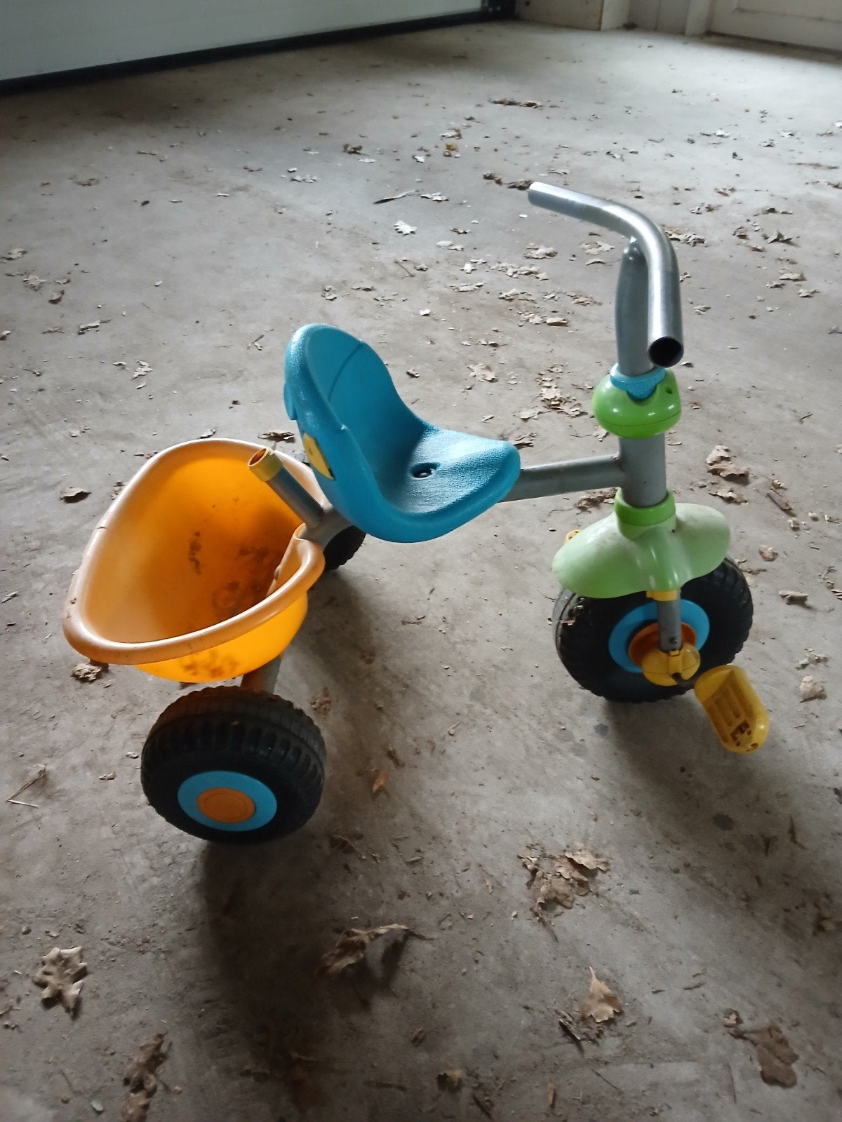 Kinder driewieler met bakje, Ophalen, Gebruikt, Trapvoertuig