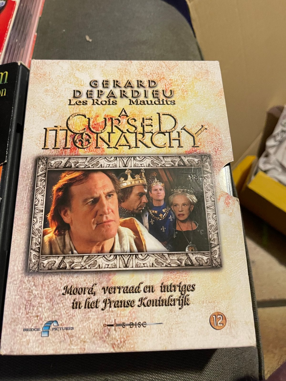 A Cursed Monarchy - Gerard Depardieu (8-disc boxset), Cd's en Dvd's, Vanaf 12 jaar, Ophalen of Verzenden, Zo goed als nieuw, Historisch of Kostuumdrama