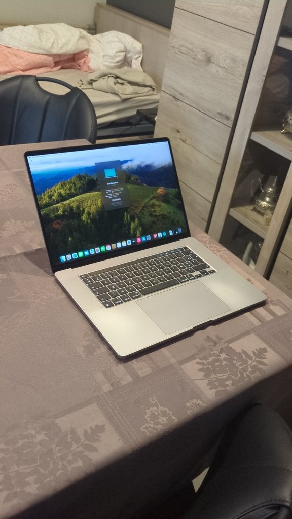MacBook Pro 16 inch - Krachtige Laptop, MacBook Pro, Qwerty, 8 GB, Ophalen of Verzenden