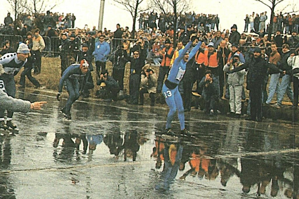 802245 Leeuwarden 1985 Elfstedentocht Evert v Benthem, Ophalen of Verzenden, 1980 tot heden, Gelopen, Friesland