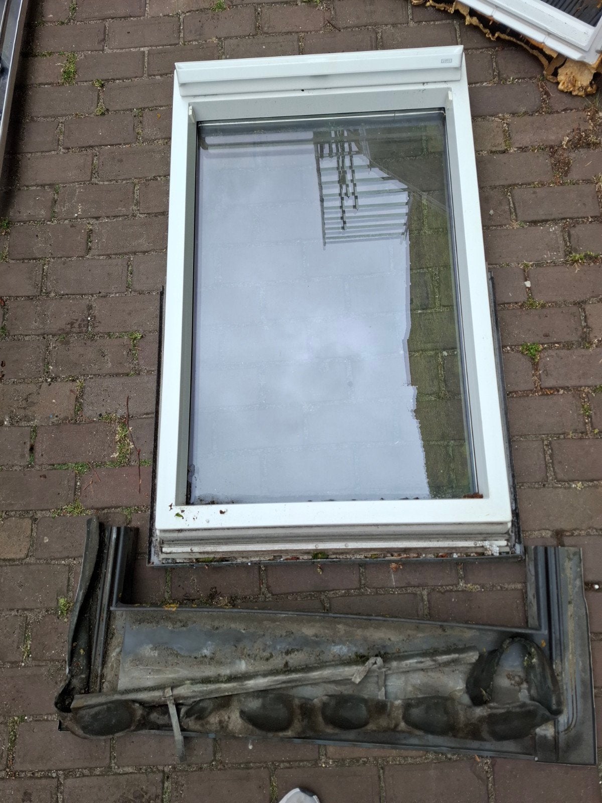 Velux dakraam 64x104, Gebruikt, Minder dan 80 cm, 80 tot 120 cm, Ophalen of Verzenden