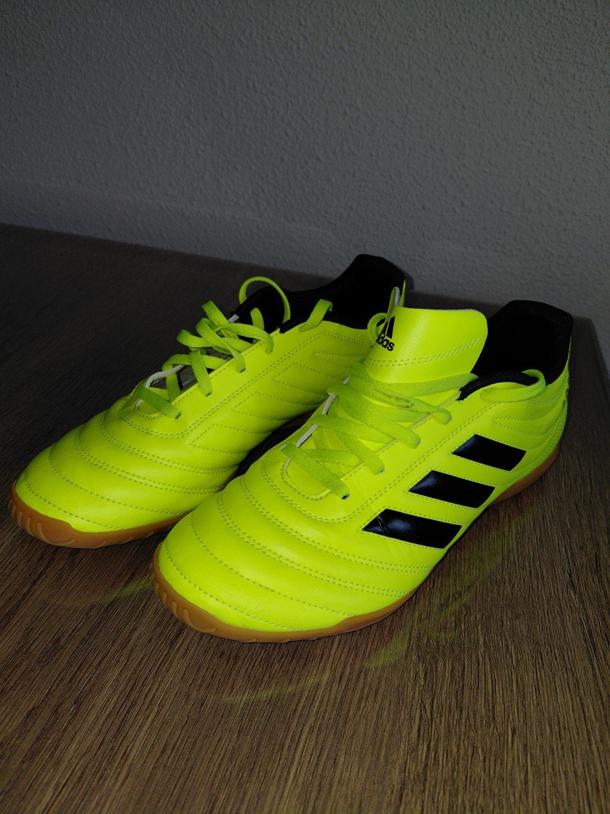 Adidas schoenen  Maat 41 1/3, Ophalen, Maat XS of kleiner, Schoenen, Zo goed als nieuw