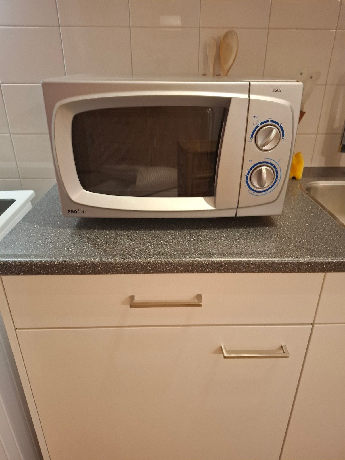 magnetron 800 watt als nieuw, Witgoed en Apparatuur, Ophalen, Zo goed als nieuw, Vrijstaand, Magnetron