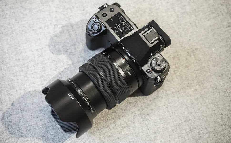 Fujifilm GFX 50S II (51.4 MP) Mediumformaat, 51 megapixels, Bluetooth, Zo goed als nieuw, Fujifilm