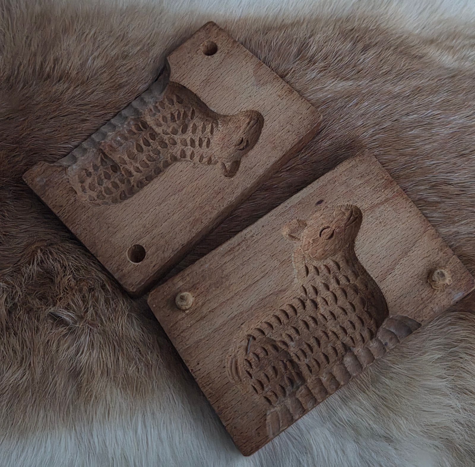 Antieke houten botervorm / botermal – Handgesneden lam, Ophalen of Verzenden
