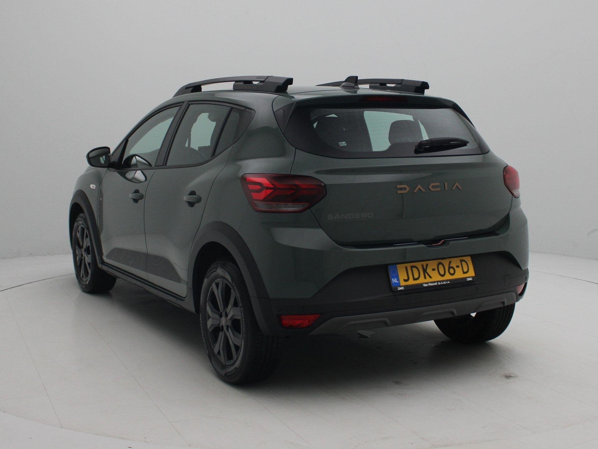 Dacia Sandero Stepway TCe 110 Extreme | lichtmetalen velgen, Voorwielaandrijving, Verwarmde buitenspiegels, Stof, Gebruikt