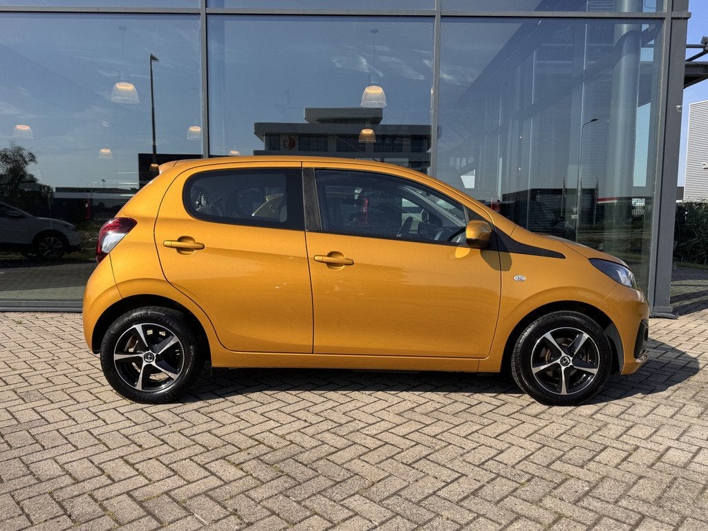 Peugeot 108 1.0 e-VTi Active | Airco | Nugget Yellow, Auto's, Voorwielaandrijving, Stof, Gebruikt, 4 stoelen