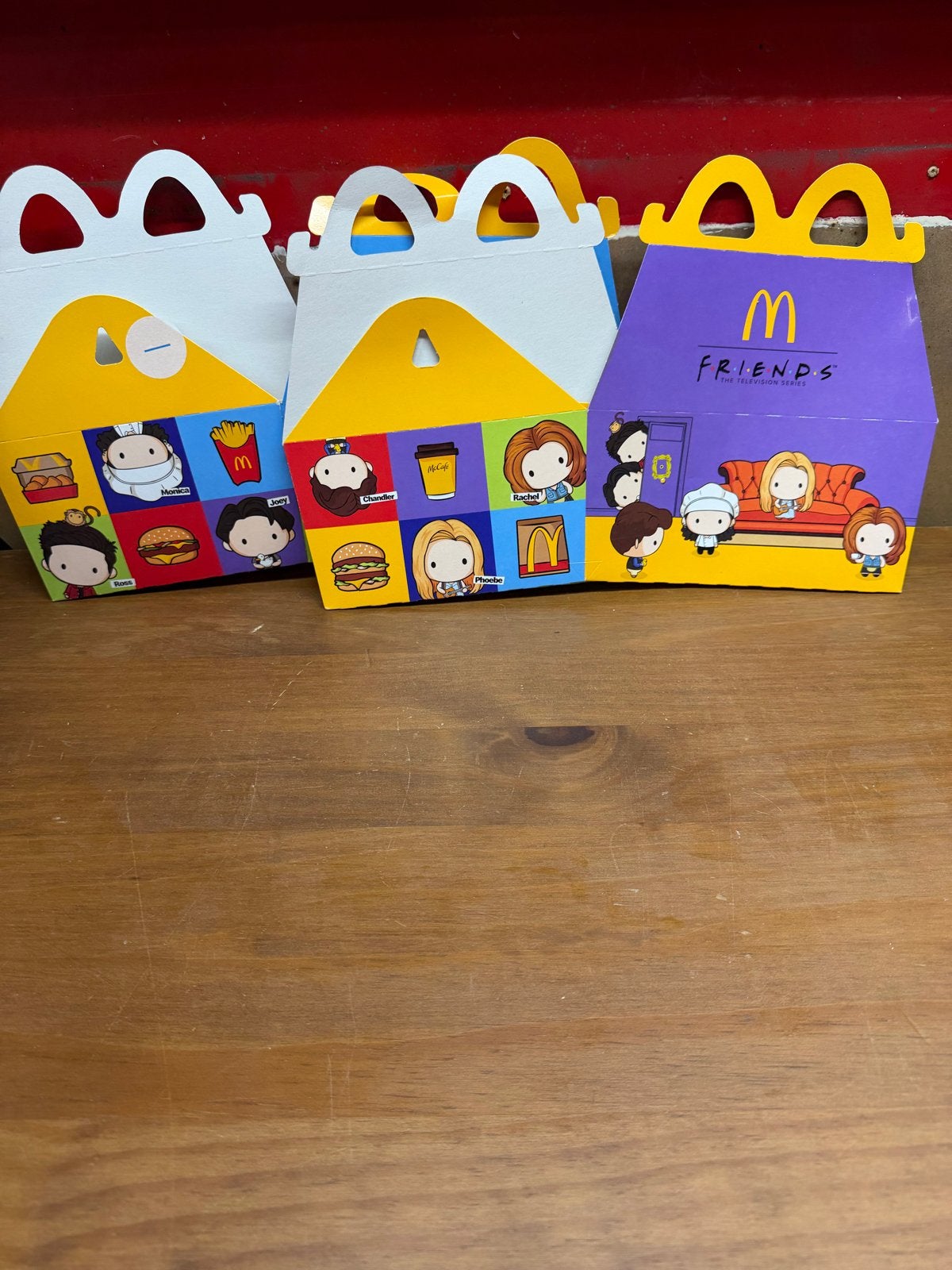 McDonald's Happy Meal doosjes Friends (2 stuks), Ophalen of Verzenden, Zo goed als nieuw, Verpakking