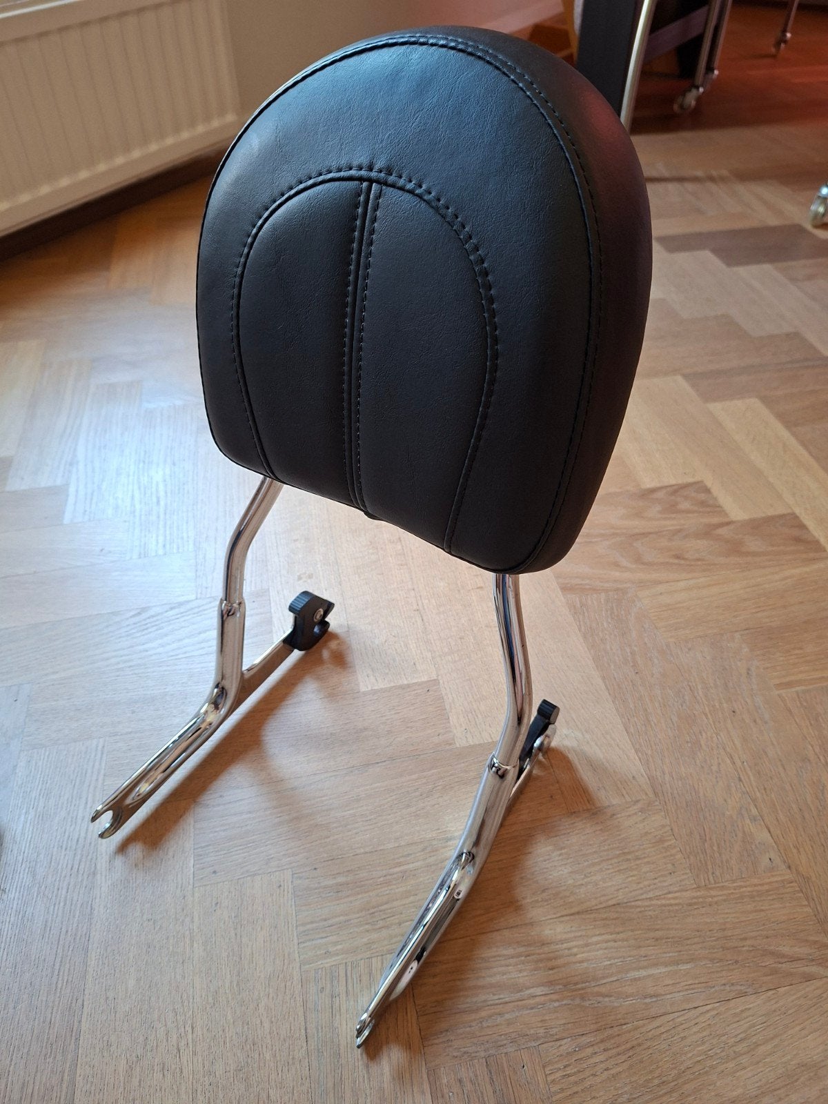 Sissybar voor harley davidson softail, deze komt van deluxe., Ophalen of Verzenden, Zo goed als nieuw