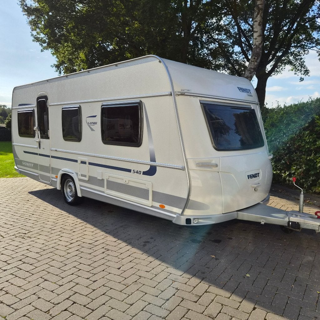 FENDT SAPHIR 540 TG – MOVER – NU EXTRA SCHERP GEPRIJSD!, Caravans en Kamperen, 2 aparte bedden, Rondzit, Schokbreker, Bedrijf