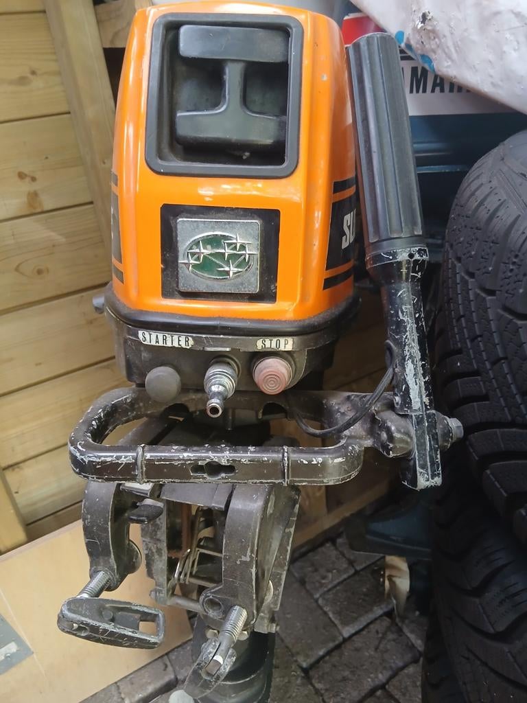 Subaru Marine 7.5 buitenboordmotor (zonder tank), Ophalen