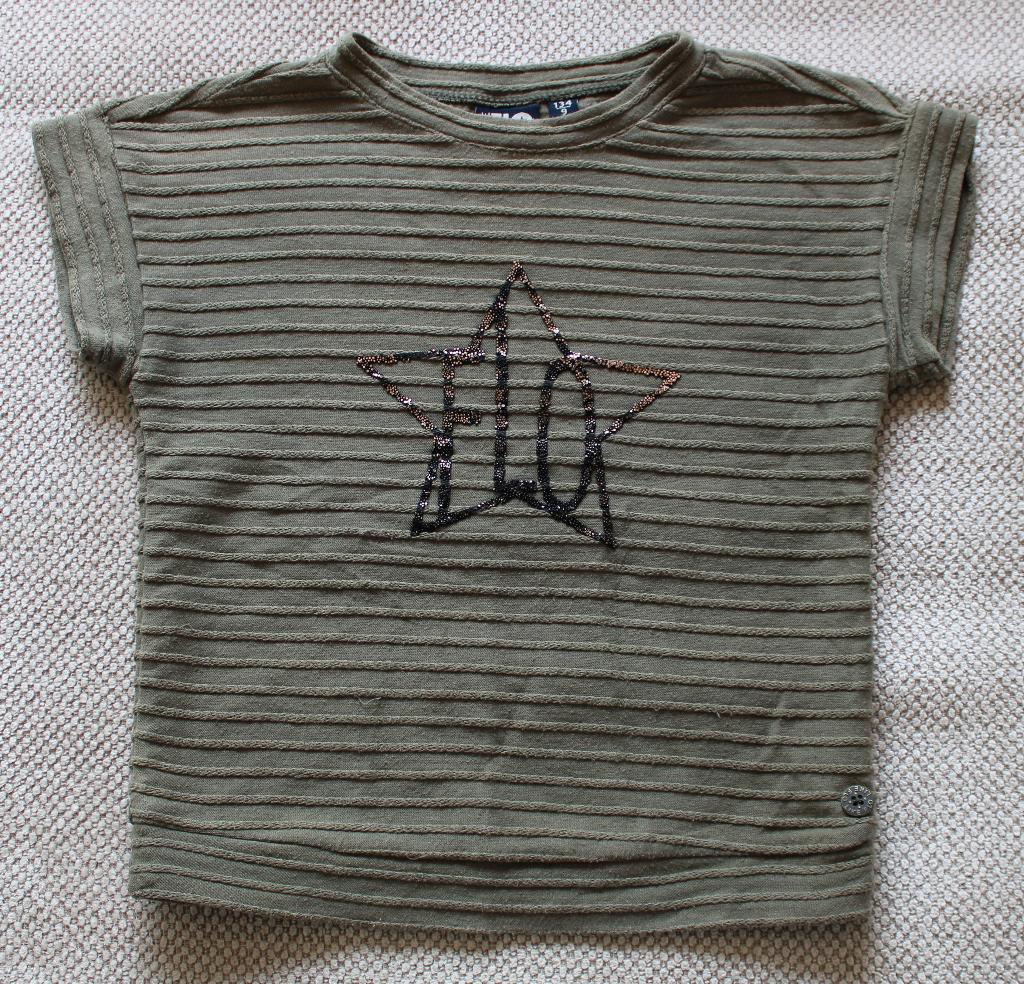 T-shirt van Like Flo 134, Kinderen en Baby's, Kinderkleding | Maat 134, Gebruikt, Like Flo, Meisje, Ophalen of Verzenden