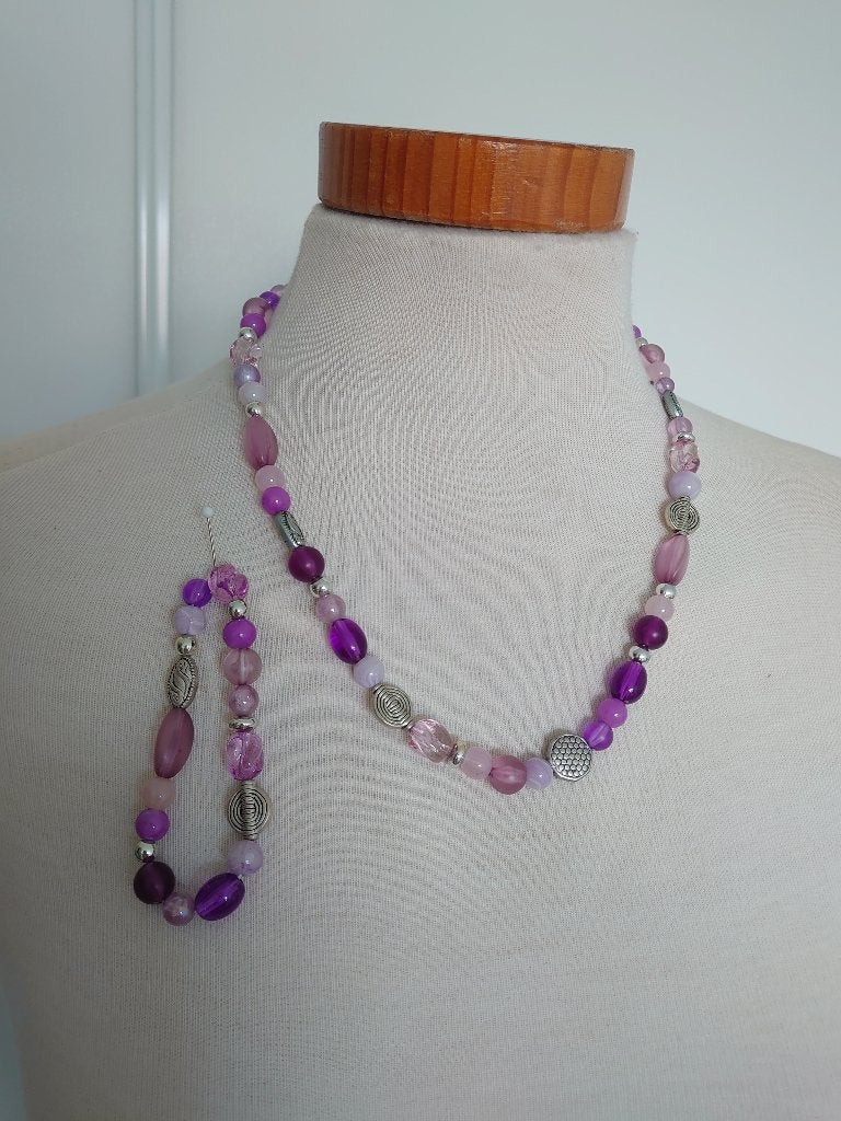 Paarse kralen ketting en armband set, Sieraden, Tassen en Uiterlijk, Kettingen, Verzenden, Nieuw, Paars, Overige materialen