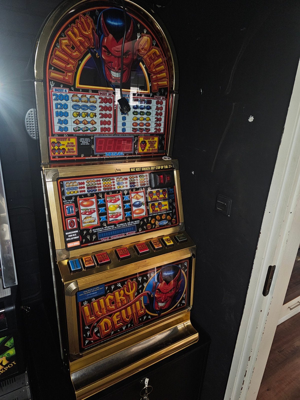 Lucky devil, Euro, Ophalen of Verzenden