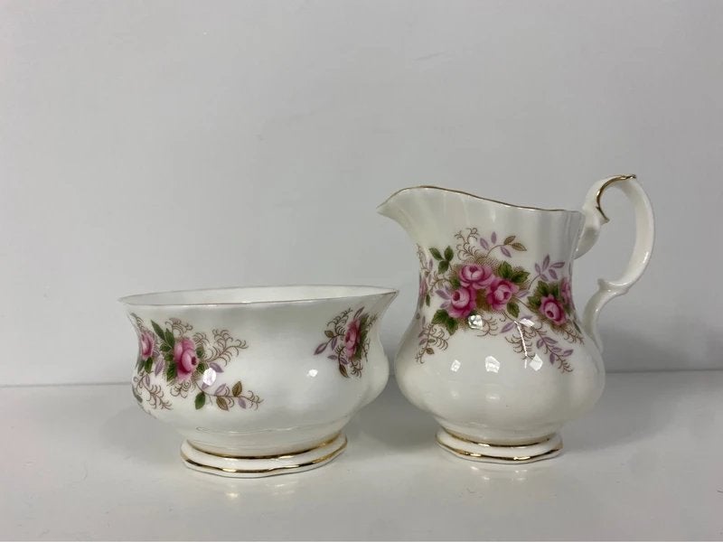 Royal Albert Lavender Rose – Melkkan & Suikerpot, Gebruikt, Overige typen, Ophalen of Verzenden, Nvt