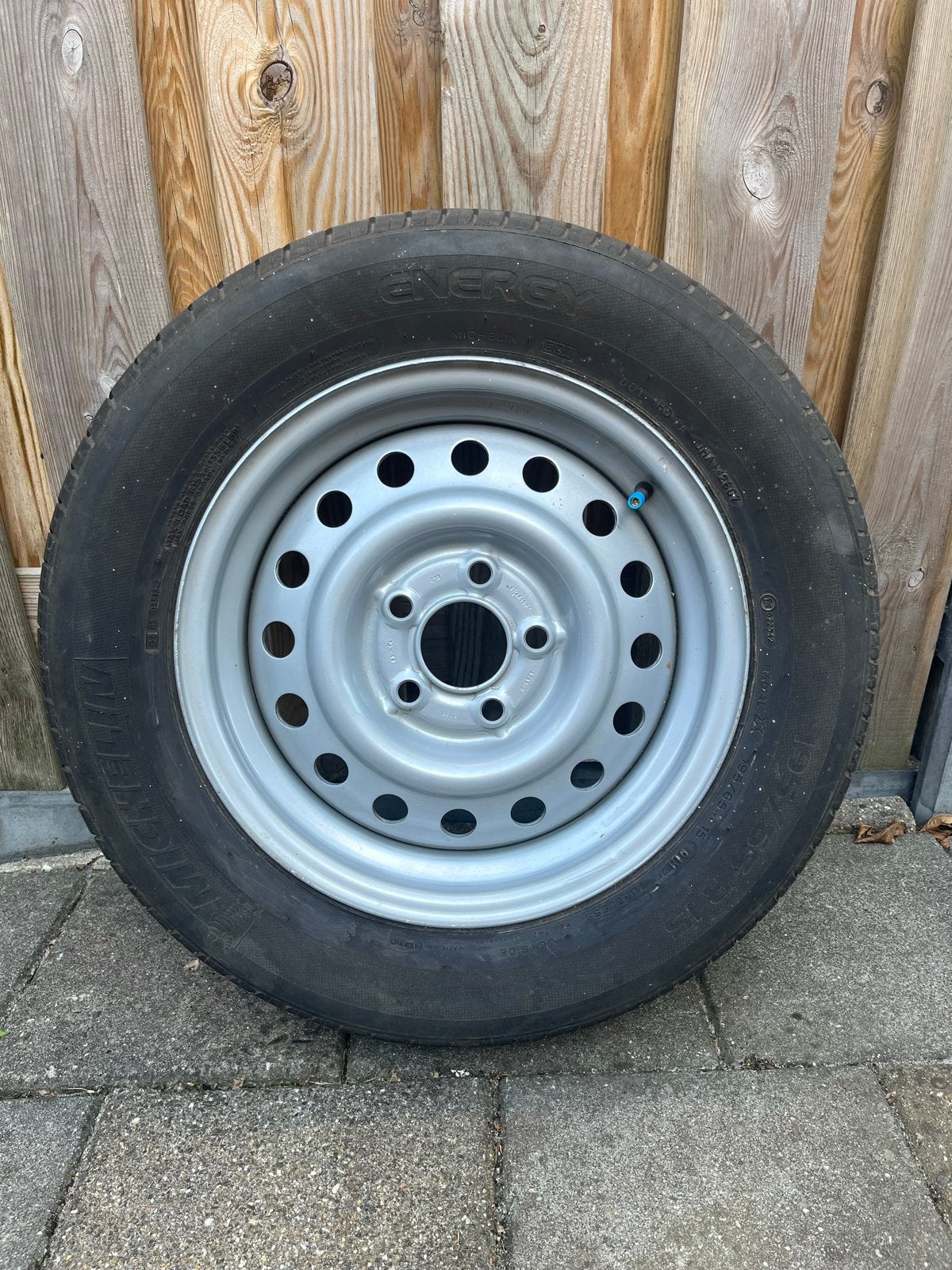 Michelin Energy 195/65 R15 op stalen velg, Ophalen, Zo goed als nieuw