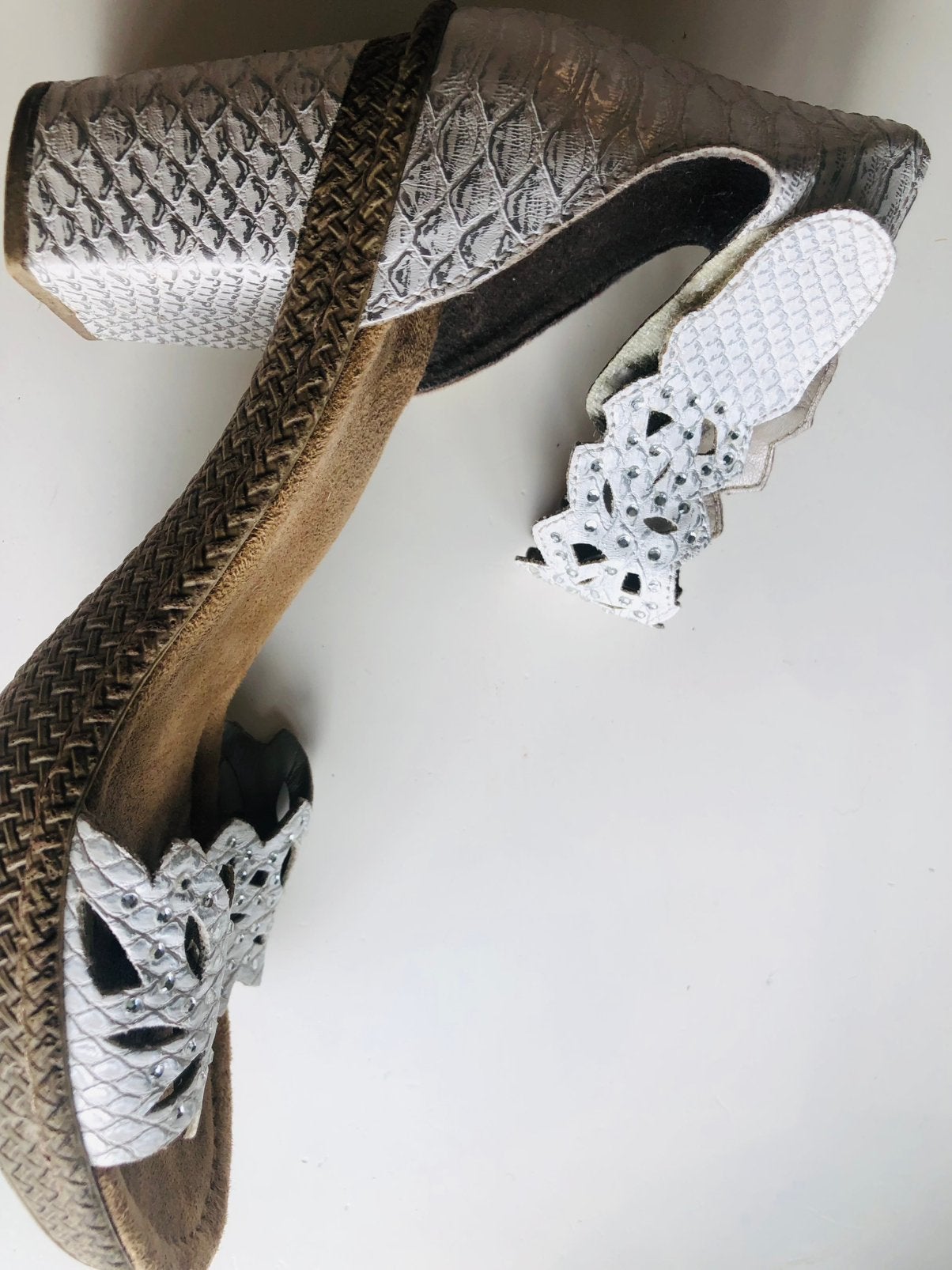 Te koop: leren sandAlen, Rieker, wit, 38, Kleding | Dames, Schoenen, Ophalen of Verzenden, Zo goed als nieuw, Wit, Sandalen of Muiltjes