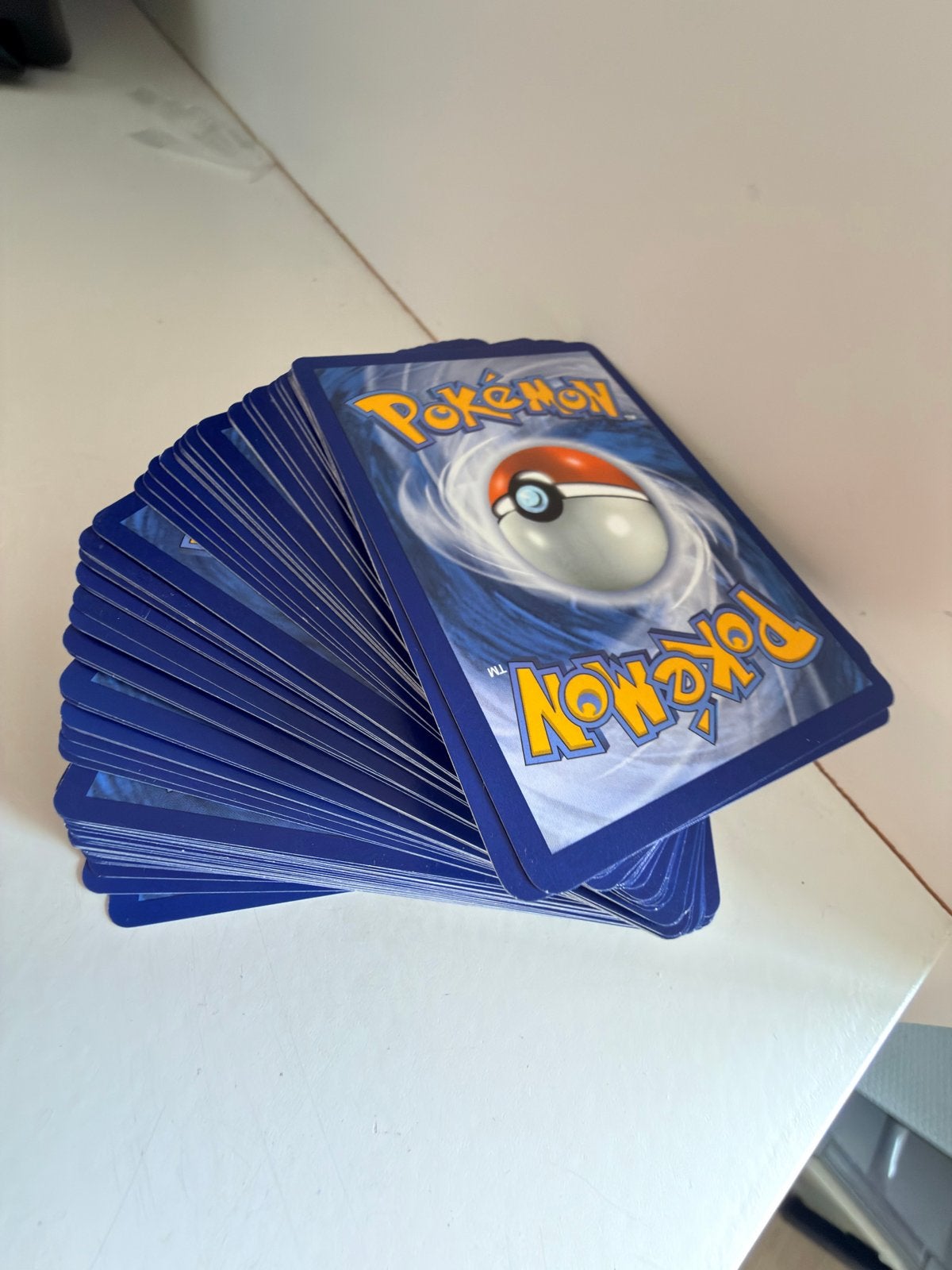Grote stapel Pokémon kaarten - Diverse types 100 stuks, Hobby en Vrije tijd, Ophalen of Verzenden, Nieuw, Meerdere kaarten