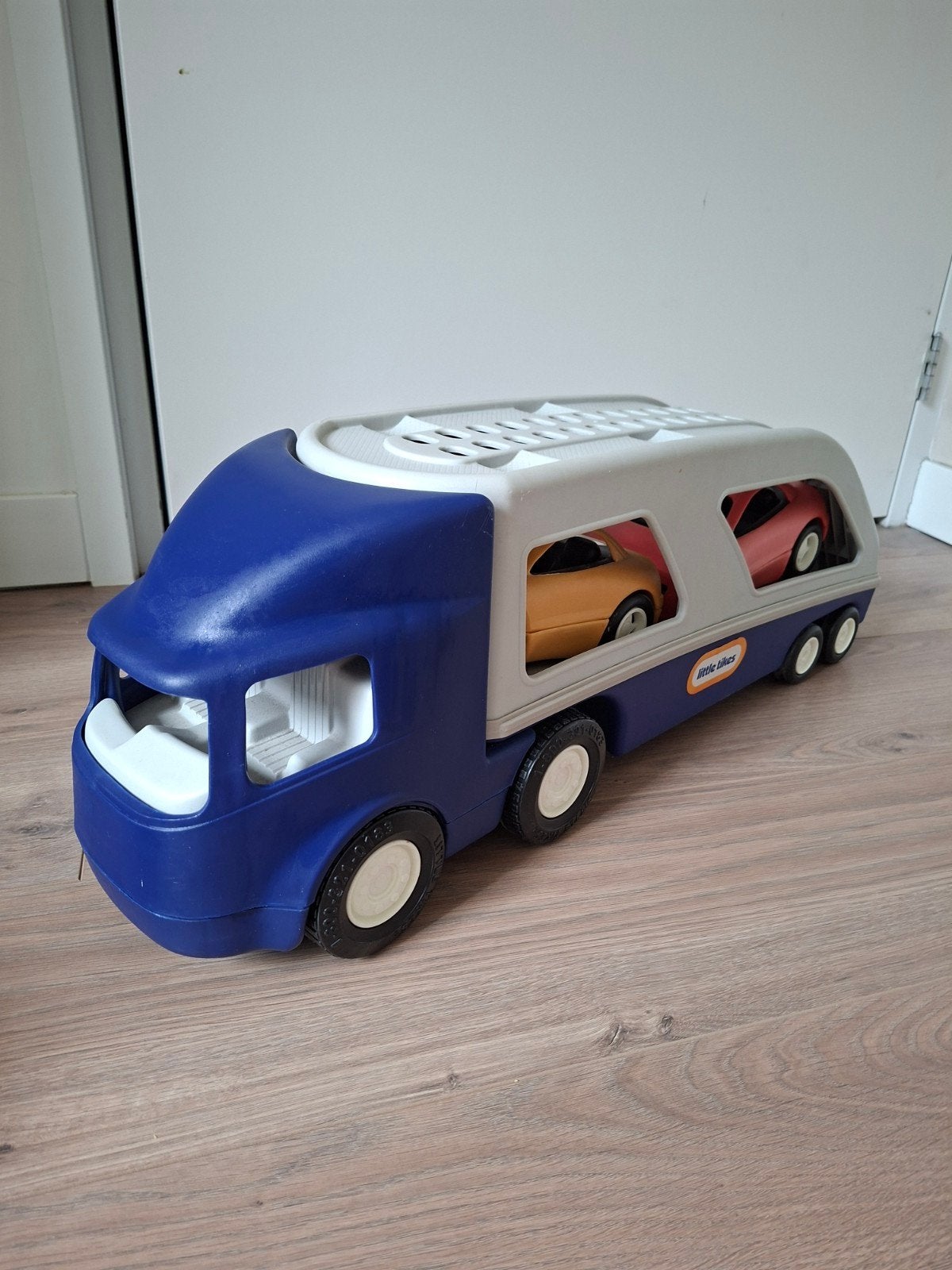 Little Tikes vrachtwagen/transporter met 2 auto's, Ophalen, Zo goed als nieuw