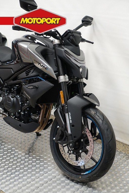 CFMOTO 450NK (bj 2026), CFMOTO, Battelsesteenweg 471
B-2800  Mechelen, BE, Naked bike, Salesdesk@bwimport.eu