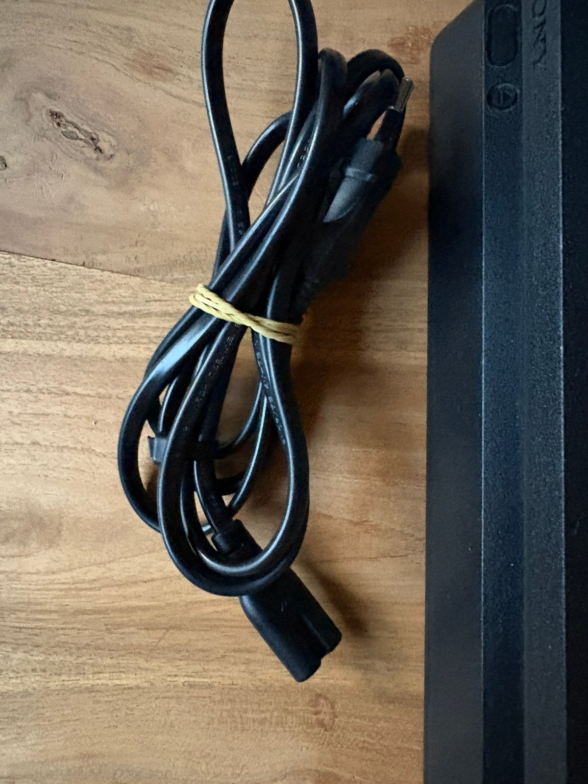 Foto 11 van Playstation 4 slim