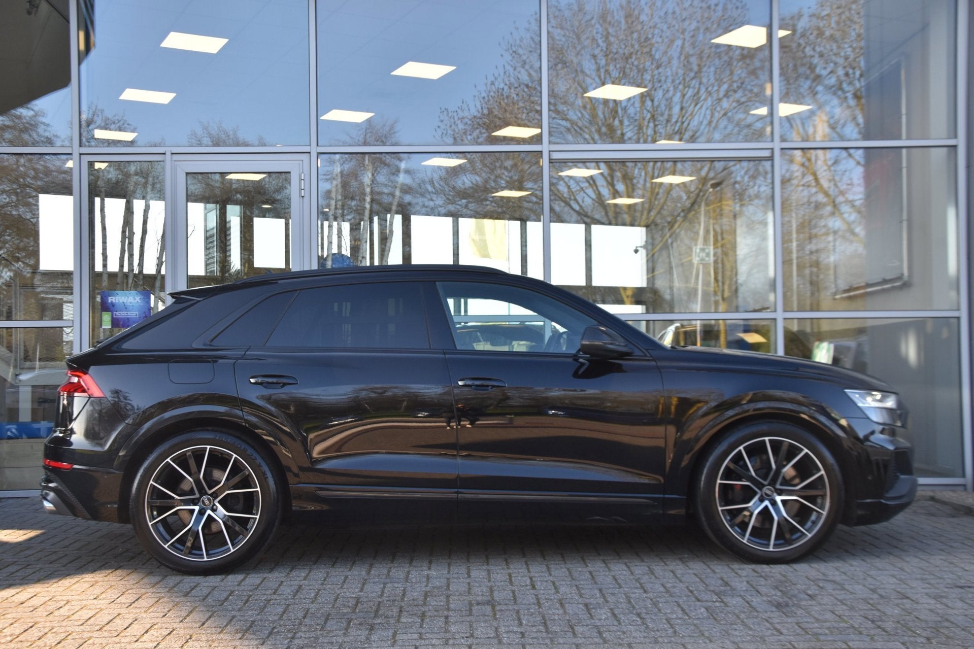 Audi SQ8 510PK | 1e Eig | BTW | Night Vision | HUD | Carbon, Auto's, Automaat, Dealer onderhouden, Gebruikt, 8 cilinders