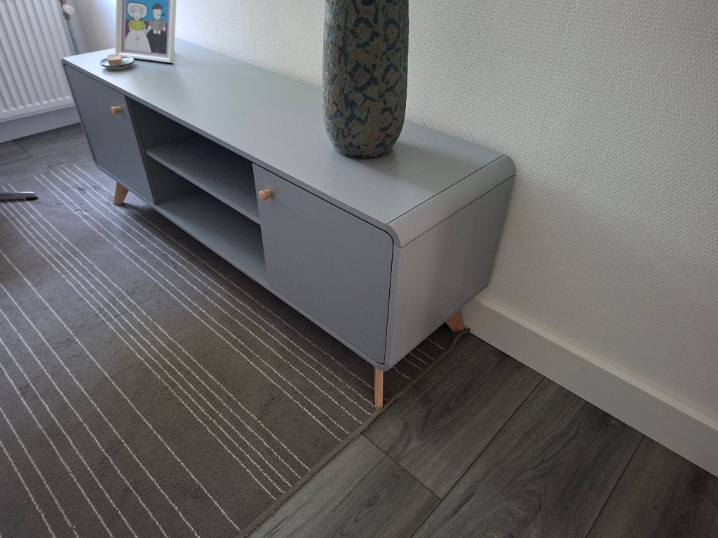 tv meubel, Huis en Inrichting, Ophalen, 100 tot 150 cm, Zo goed als nieuw, Modern spuitwerk