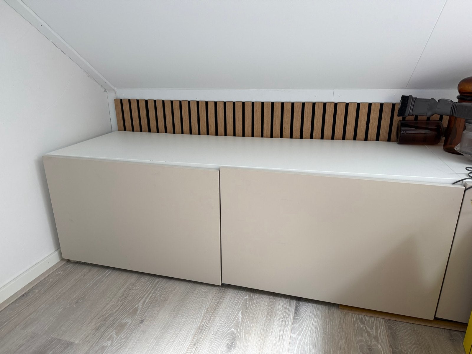 2x IKEA Besta kast met beige deuren, Huis en Inrichting, Kasten | Overige, Ophalen, Gebruikt