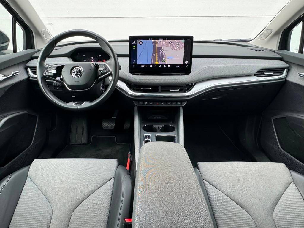 Skoda Enyaq iV 80 Org NL SOH 96% Warmtepomp Keyless Camera S, Auto's, Skoda, Automaat, Achterwielaandrijving, Gebruikt, Zwart